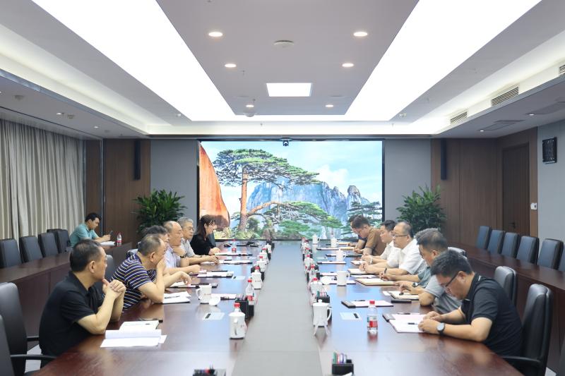 合肥市包河區(qū)區(qū)委副書記、區(qū)長李煒一行到公司調(diào)研